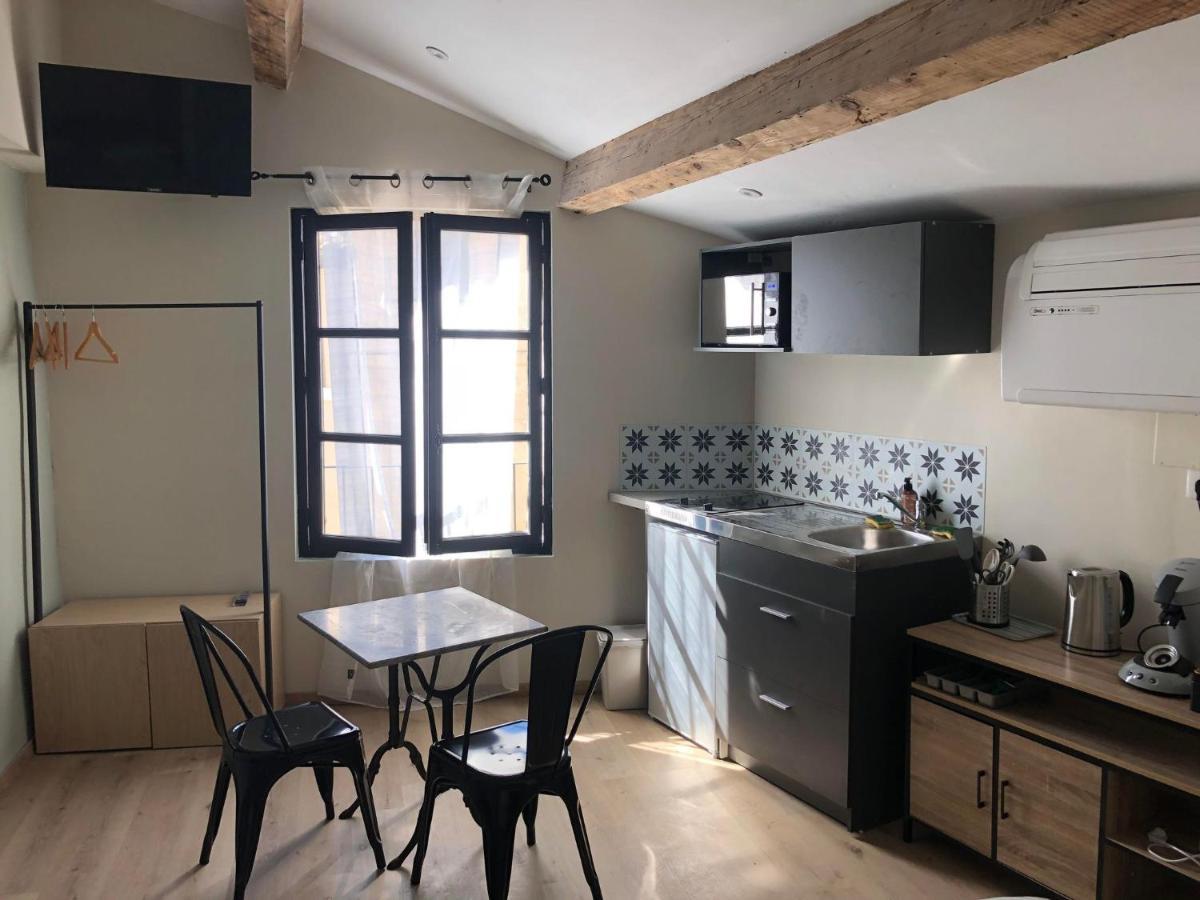 Arles: Studio De La Place Extérieur photo