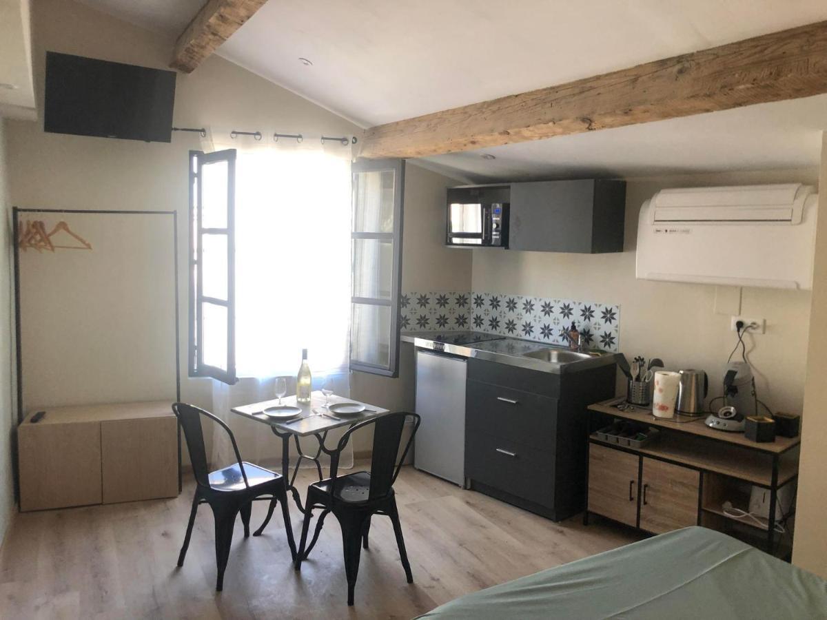 Arles: Studio De La Place Extérieur photo