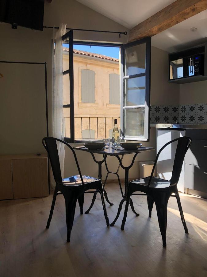 Arles: Studio De La Place Extérieur photo